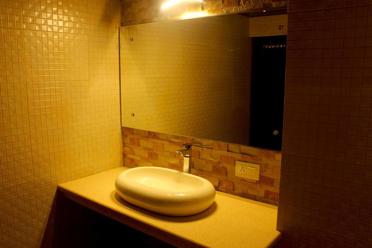 Hotel Himalaya Haridwār Extérieur photo